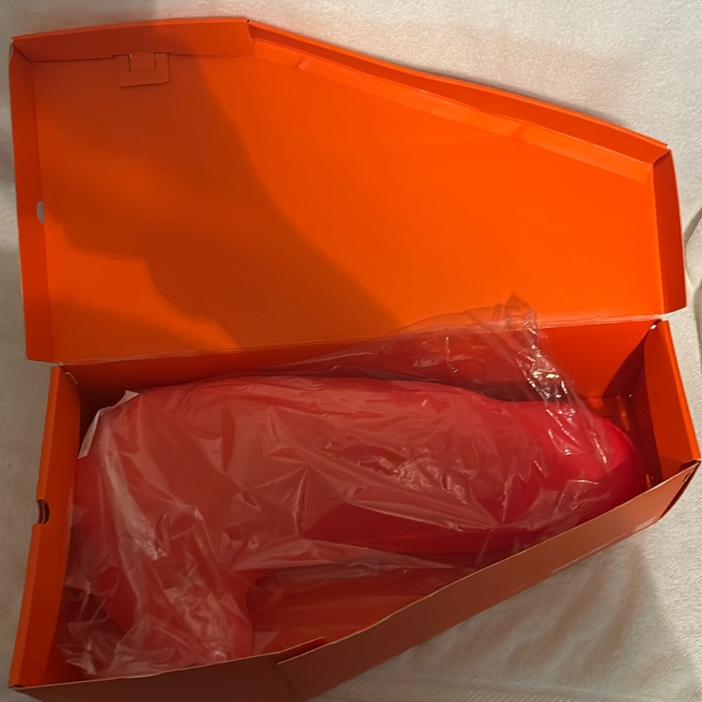 Nike Pillow Not Available In The  United States . Only Available Overseas.